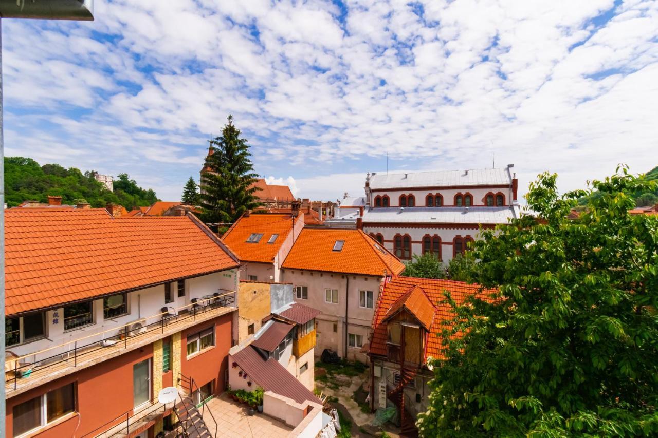 Db Apt - Comfort And Space In The Heart Of Old Town Apartment Brasov Luaran gambar